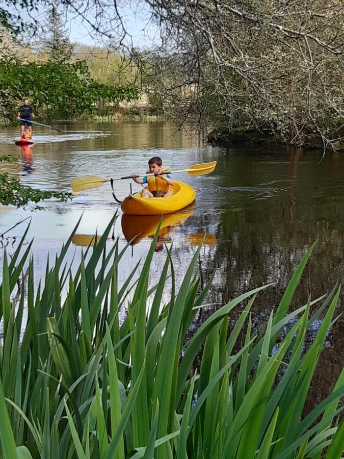 En Lisière De Forêt Avec étang Сasa de vacaciones